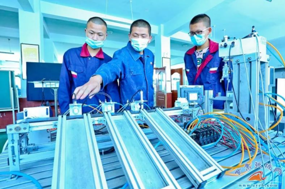 【“三抓三促”行動專題報道】高臺：打好“組合拳”穩崗促就業